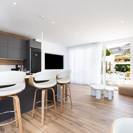 Hébergement de vacances Aurea Lujo Piscina Climatizada Vistas Al Mar *