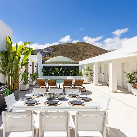 Holiday home Aurea Lujo Piscina Climatizada Vistas Al Mar