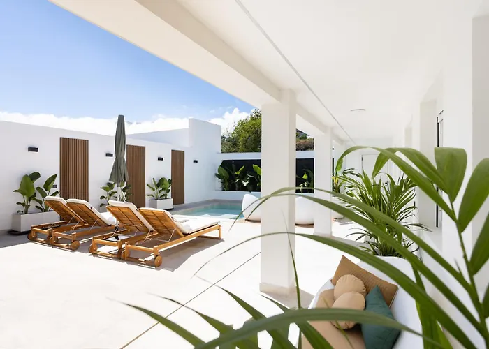 Aurea Lujo Piscina Climatizada Vistas Al Mar 펜션